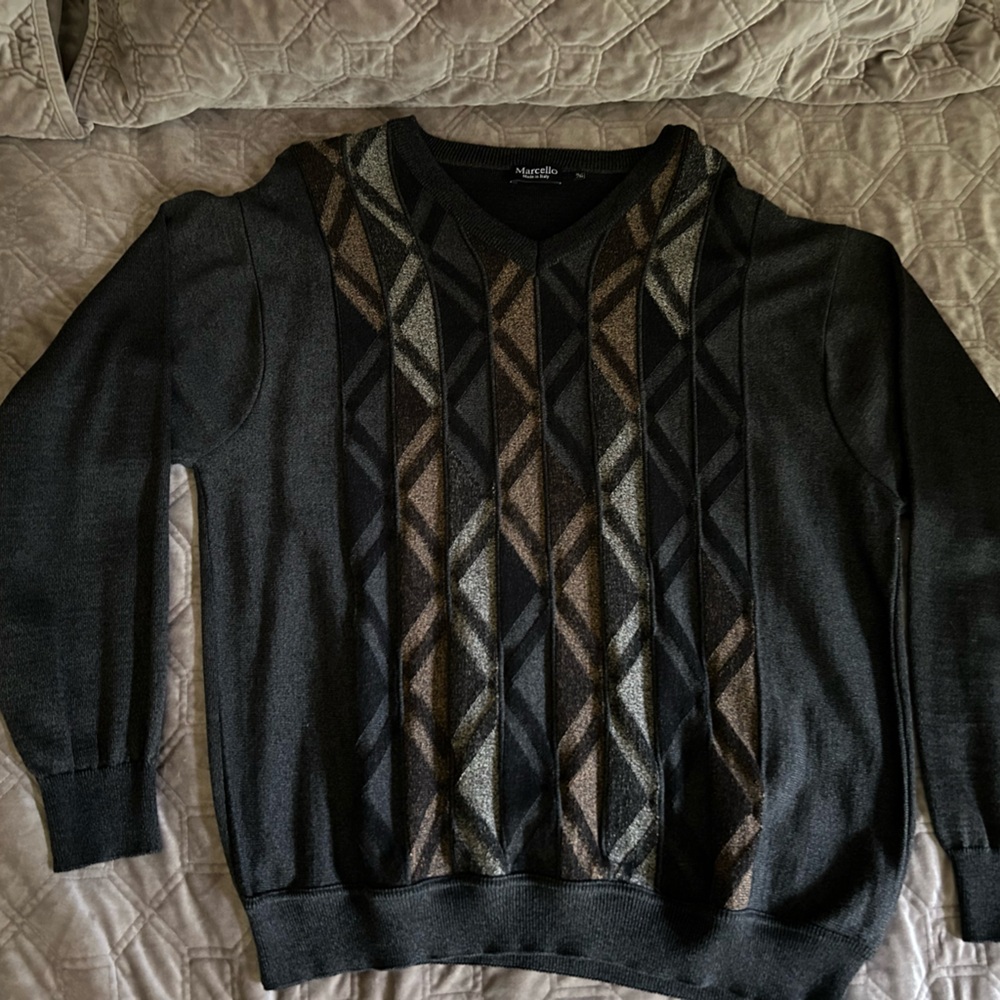 Men’s sweater XL, multicolor. Brand is Marcello